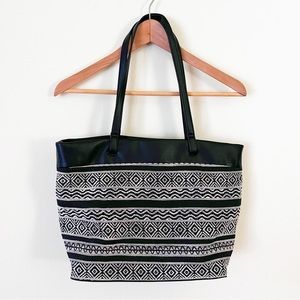 Elizabeth and James Parkwell Tote Black and White